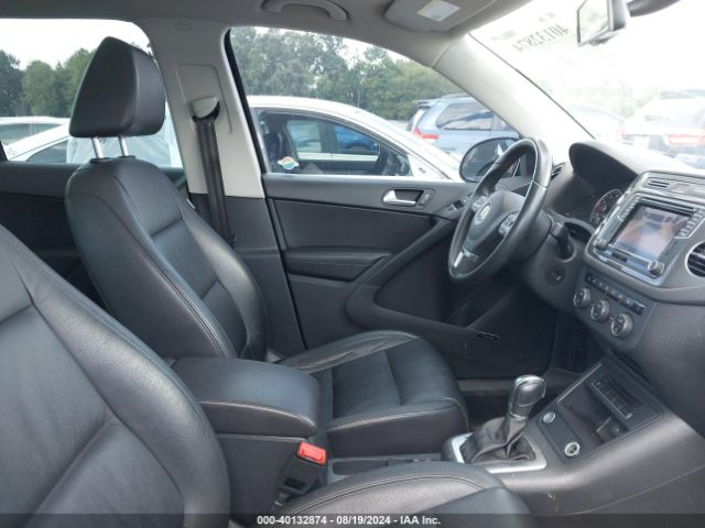 Photo 4 VIN: WVGBV7AX7GW605649 - VOLKSWAGEN TIGUAN 