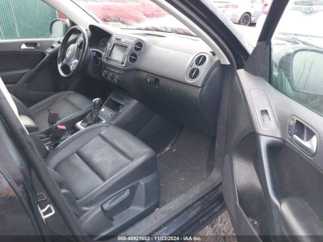 Photo 4 VIN: WVGBV7AX7HK011765 - VOLKSWAGEN TIGUAN 