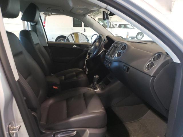 Photo 4 VIN: WVGBV7AX7HK039873 - VOLKSWAGEN TIGUAN 