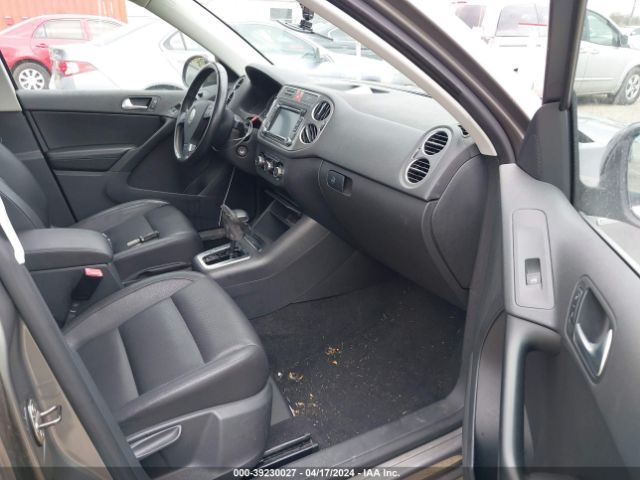 Photo 4 VIN: WVGBV7AX8AW514235 - VOLKSWAGEN TIGUAN 