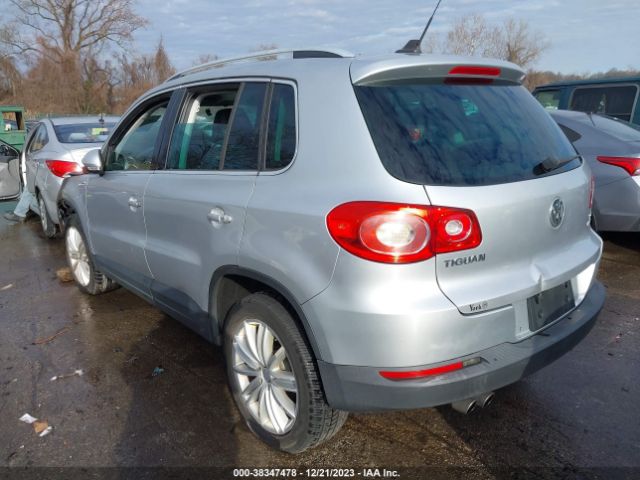 Photo 2 VIN: WVGBV7AX8AW532847 - VOLKSWAGEN TIGUAN 