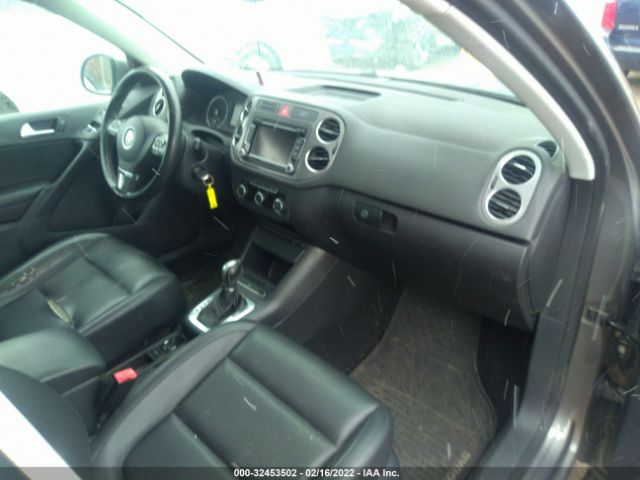 Photo 4 VIN: WVGBV7AX8BW555093 - VOLKSWAGEN TIGUAN 