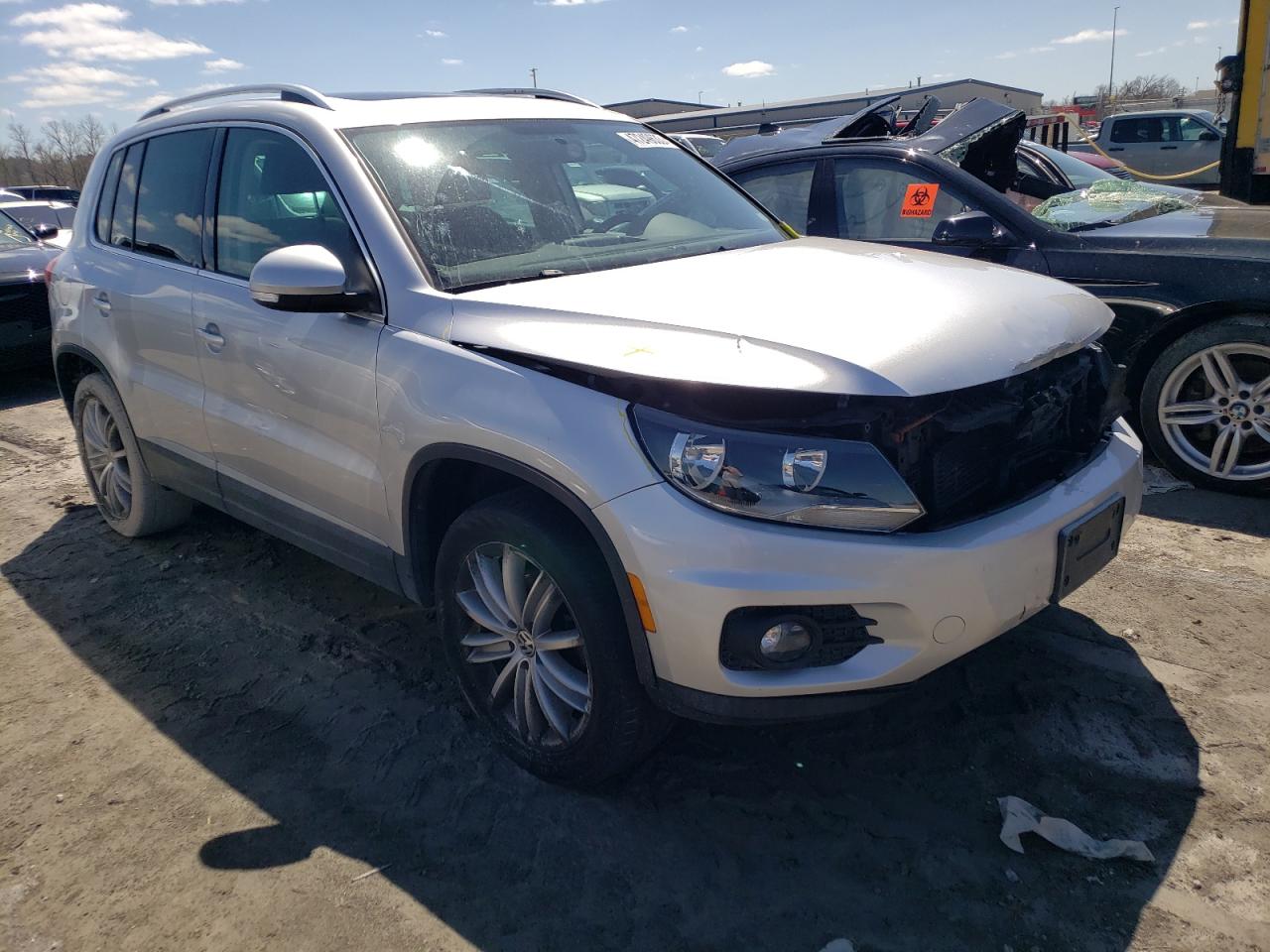 Photo 3 VIN: WVGBV7AX8CW548307 - VOLKSWAGEN TIGUAN 