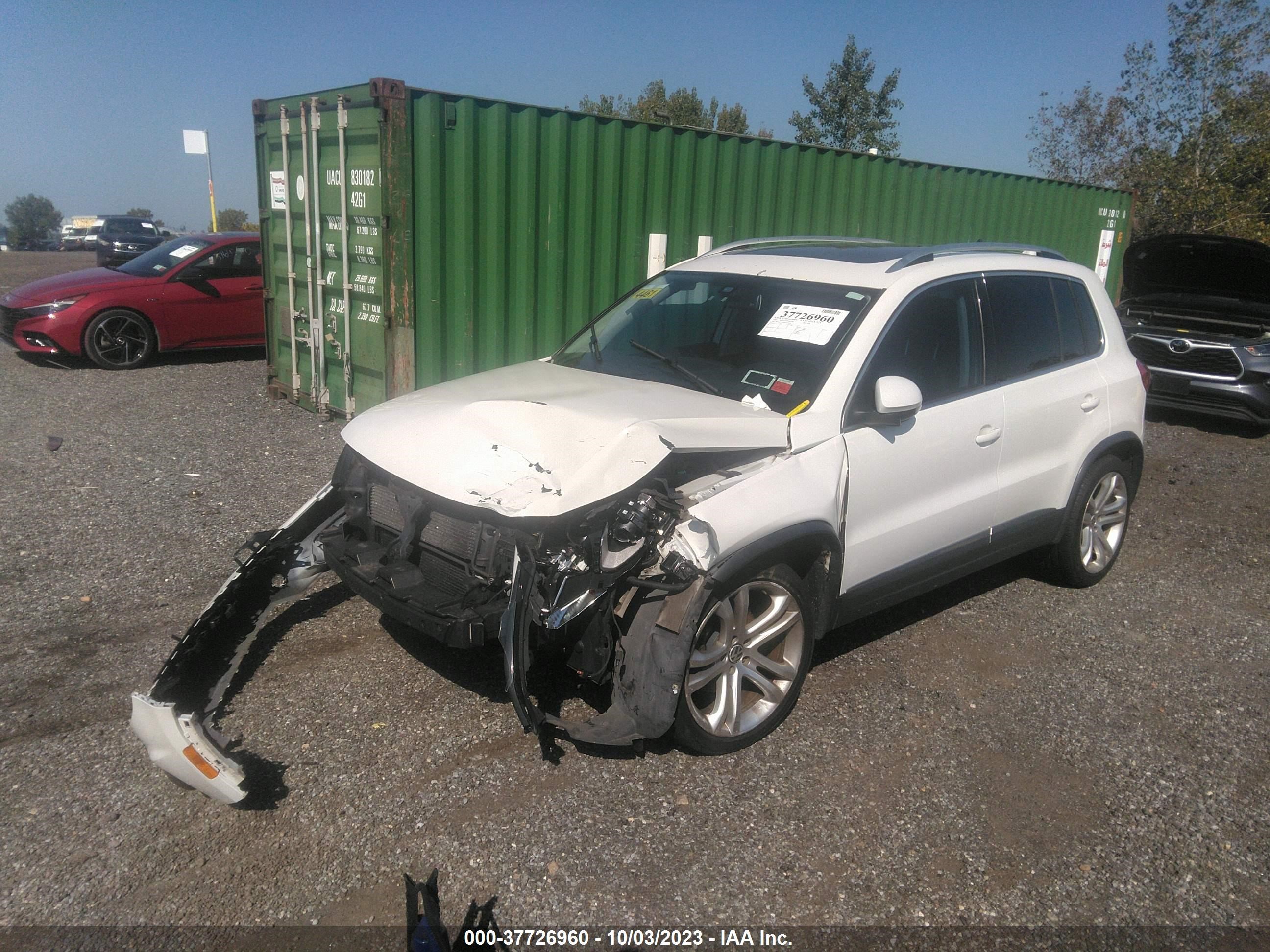 Photo 1 VIN: WVGBV7AX8CW548565 - VOLKSWAGEN TIGUAN 