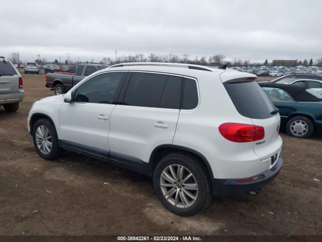 Photo 2 VIN: WVGBV7AX8CW598253 - VOLKSWAGEN TIGUAN 