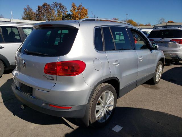 Photo 3 VIN: WVGBV7AX8DW554223 - VOLKSWAGEN TIGUAN S 