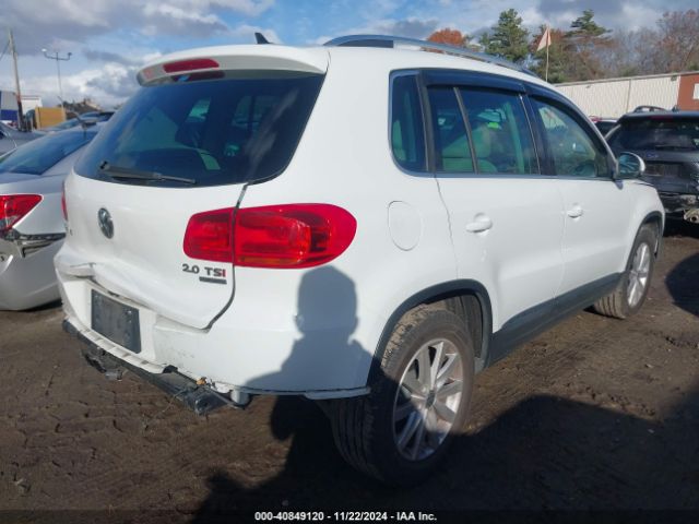 Photo 3 VIN: WVGBV7AX8FW115882 - VOLKSWAGEN TIGUAN 