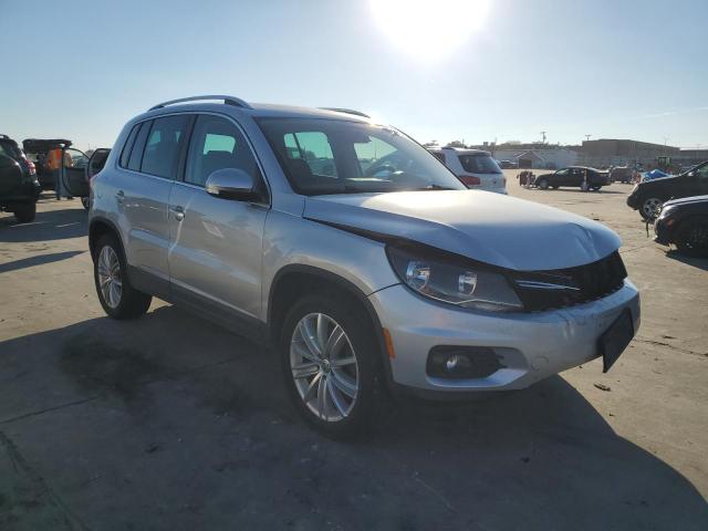 Photo 3 VIN: WVGBV7AX8FW505459 - VOLKSWAGEN TIGUAN 