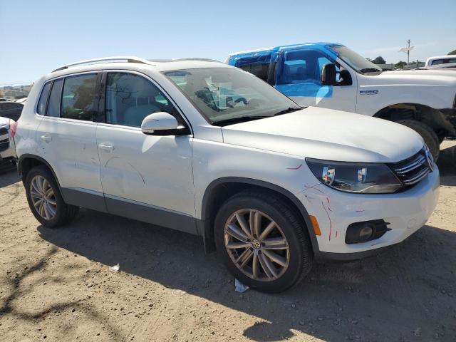 Photo 3 VIN: WVGBV7AX8FW511715 - VOLKSWAGEN TIGUAN 