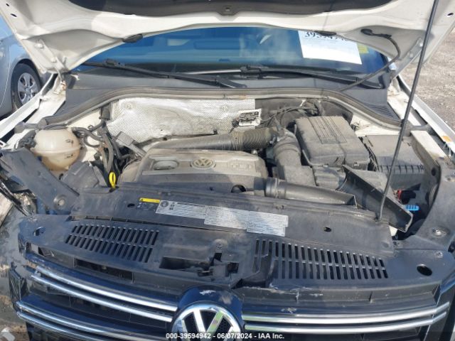 Photo 9 VIN: WVGBV7AX8GK000241 - VOLKSWAGEN TIGUAN 