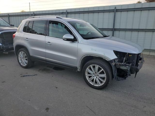 Photo 3 VIN: WVGBV7AX8GW543405 - VOLKSWAGEN TIGUAN 