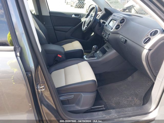 Photo 4 VIN: WVGBV7AX8GW581457 - VOLKSWAGEN TIGUAN 