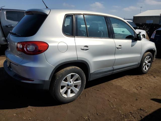 Photo 2 VIN: WVGBV7AX9AW518004 - VOLKSWAGEN TIGUAN 