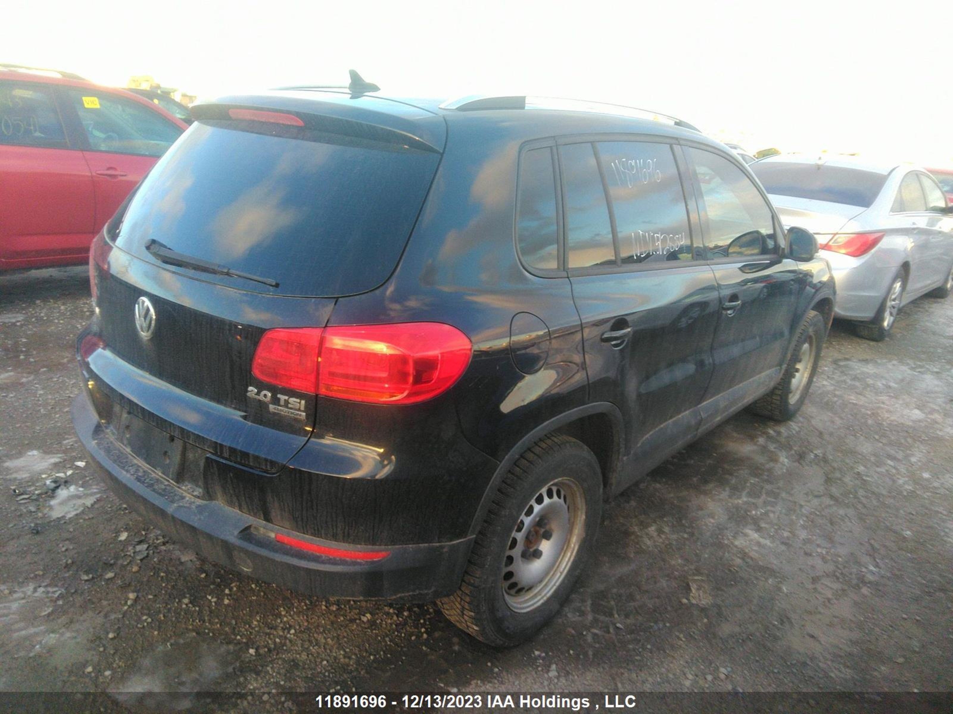 Photo 3 VIN: WVGBV7AX9CW512884 - VOLKSWAGEN TIGUAN 