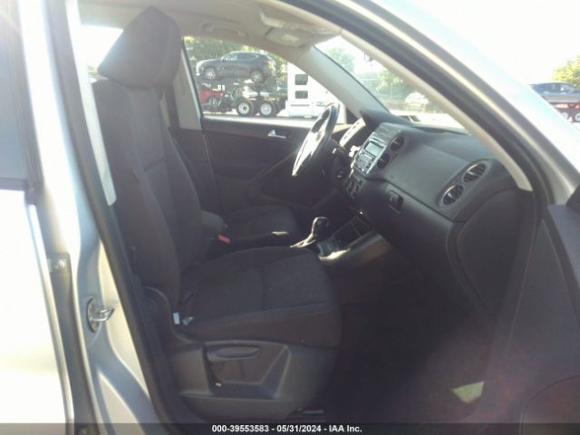 Photo 4 VIN: WVGBV7AX9DW533753 - VOLKSWAGEN TIGUAN 