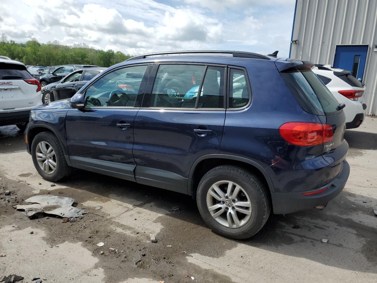 Photo 1 VIN: WVGBV7AX9FW573723 - VOLKSWAGEN TIGUAN SE 