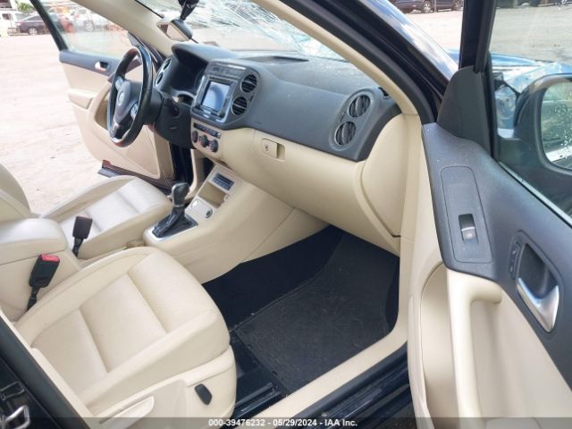 Photo 4 VIN: WVGBV7AX9GW600436 - VOLKSWAGEN TIGUAN 