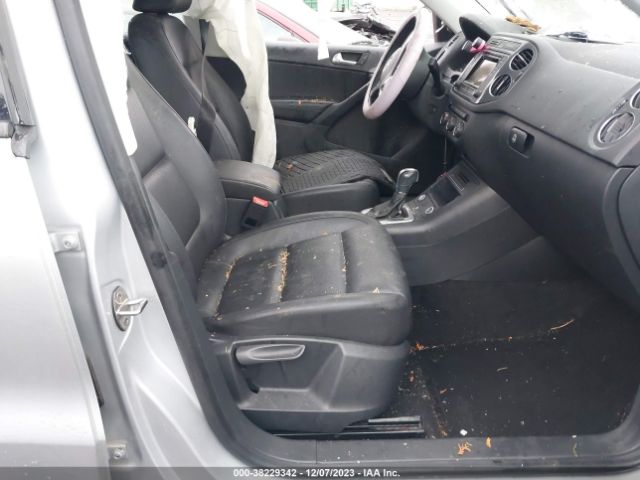 Photo 4 VIN: WVGBV7AX9GW605281 - VOLKSWAGEN TIGUAN 