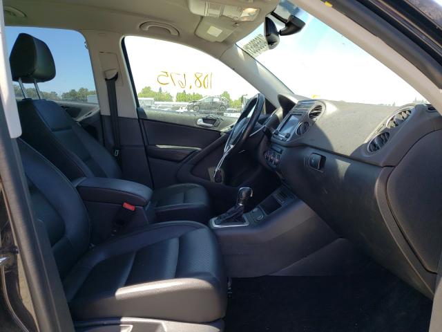 Photo 4 VIN: WVGBV7AX9HK000220 - VOLKSWAGEN TIGUAN S 