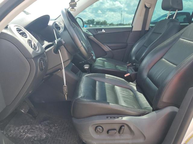 Photo 6 VIN: WVGBV7AXXAW507240 - VOLKSWAGEN TIGUAN SE 