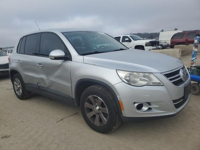 Photo 3 VIN: WVGBV7AXXAW523065 - VOLKSWAGEN TIGUAN 