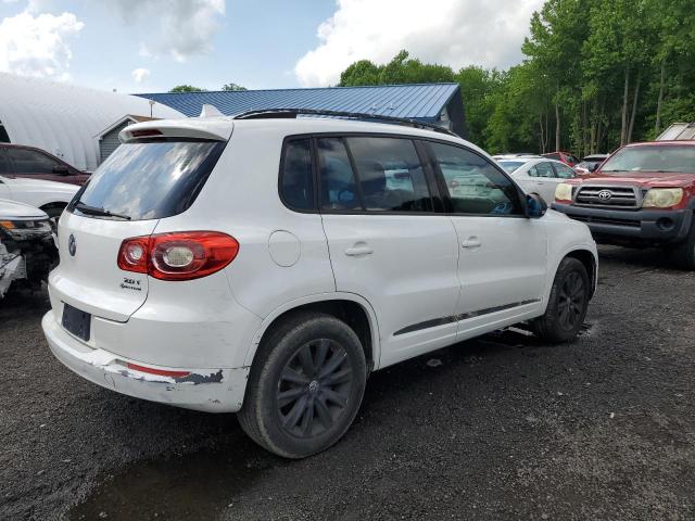 Photo 2 VIN: WVGBV7AXXAW523468 - VOLKSWAGEN TIGUAN 