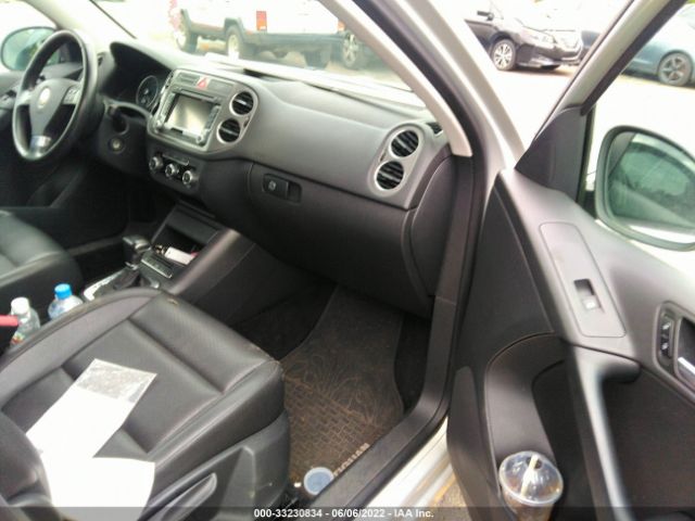 Photo 4 VIN: WVGBV7AXXAW524684 - VOLKSWAGEN TIGUAN 