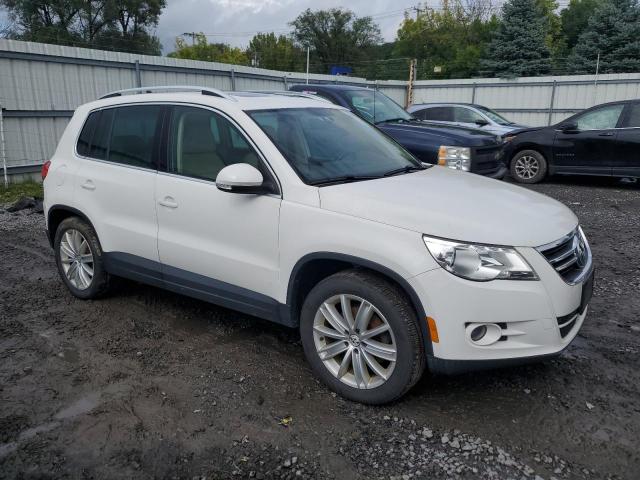 Photo 3 VIN: WVGBV7AXXBW518899 - VOLKSWAGEN TIGUAN S 