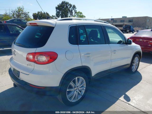 Photo 3 VIN: WVGBV7AXXBW560392 - VOLKSWAGEN TIGUAN 