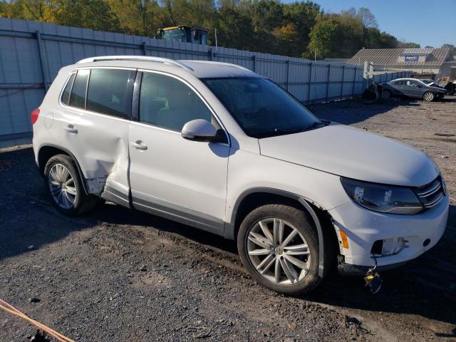 Photo 3 VIN: WVGBV7AXXCW541147 - VOLKSWAGEN TIGUAN S 