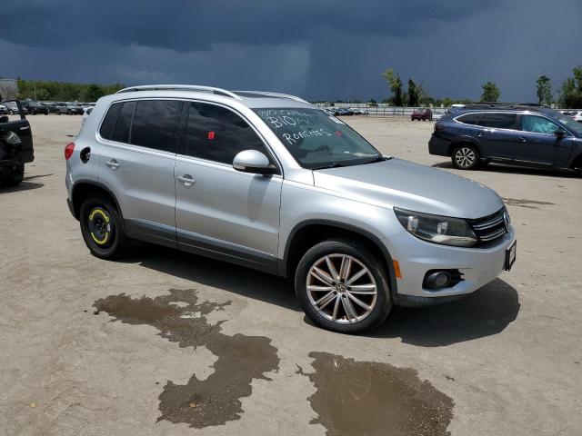 Photo 3 VIN: WVGBV7AXXCW548891 - VOLKSWAGEN TIGUAN S 