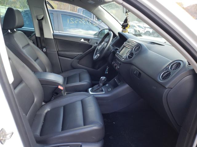 Photo 4 VIN: WVGBV7AXXFW593947 - VOLKSWAGEN TIGUAN S 