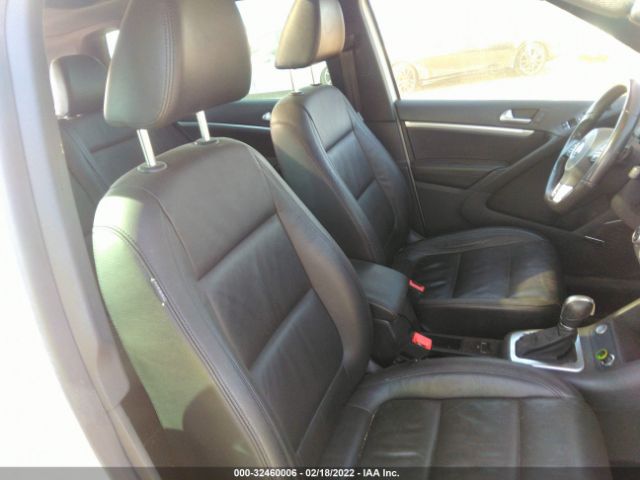 Photo 4 VIN: WVGBV7AXXFW599778 - VOLKSWAGEN TIGUAN 