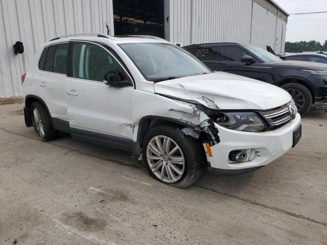 Photo 3 VIN: WVGBV7AXXGW509711 - VOLKSWAGEN TIGUAN S 