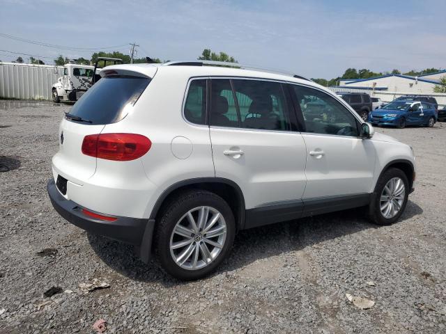 Photo 2 VIN: WVGBV7AXXGW589317 - VOLKSWAGEN TIGUAN S 