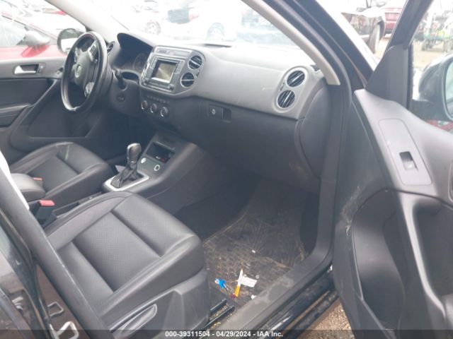 Photo 4 VIN: WVGBV7AXXGW617858 - VOLKSWAGEN TIGUAN 