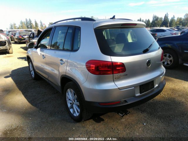 Photo 2 VIN: WVGBV7AXXJK000717 - VOLKSWAGEN TIGUAN LIMITED 