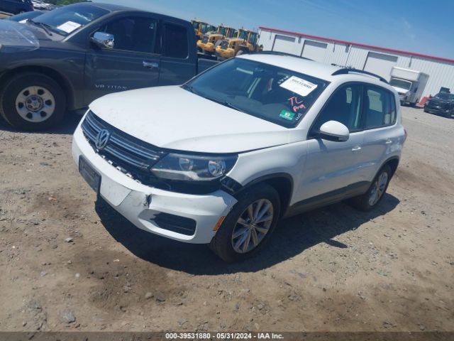 Photo 1 VIN: WVGBV7AXXJK001883 - VOLKSWAGEN TIGUAN LIMITED 