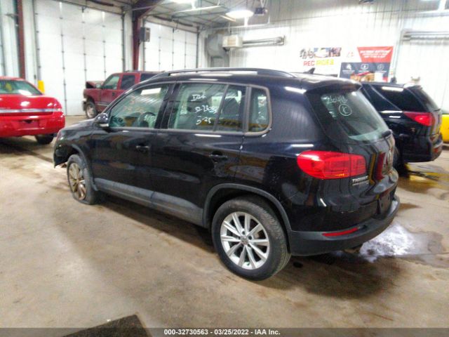 Photo 2 VIN: WVGBV7AXXJK003696 - VOLKSWAGEN TIGUAN LIMITED 