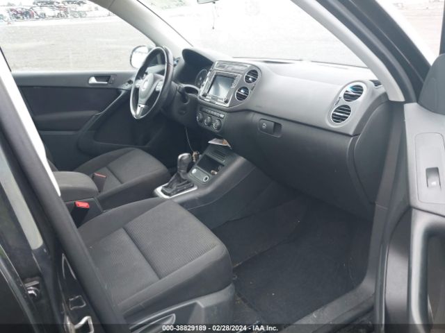 Photo 4 VIN: WVGBV7AXXJK005867 - VOLKSWAGEN TIGUAN 