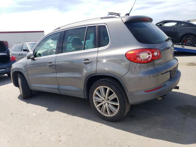 Photo 1 VIN: WVGBV9AX3AW519628 - VOLKSWAGEN TIGUAN 