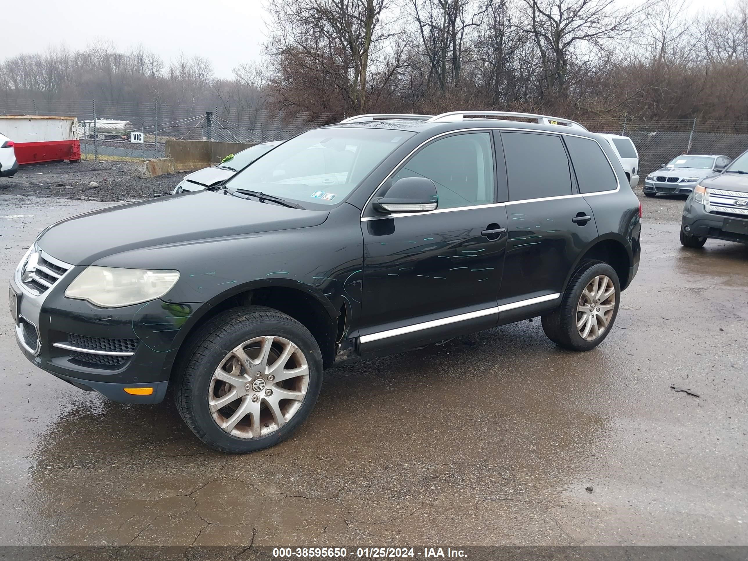 Photo 1 VIN: WVGCB77L48D044647 - VOLKSWAGEN TOUAREG 