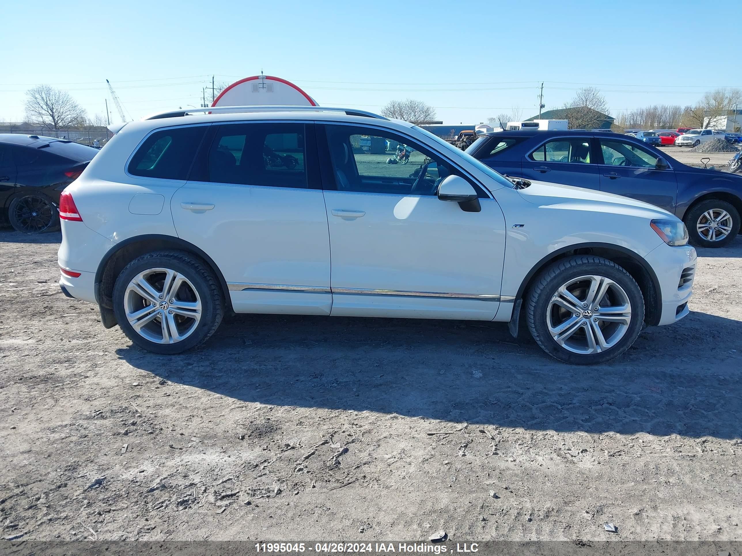 Photo 13 VIN: WVGDF9BP2ED007297 - VOLKSWAGEN TOUAREG 