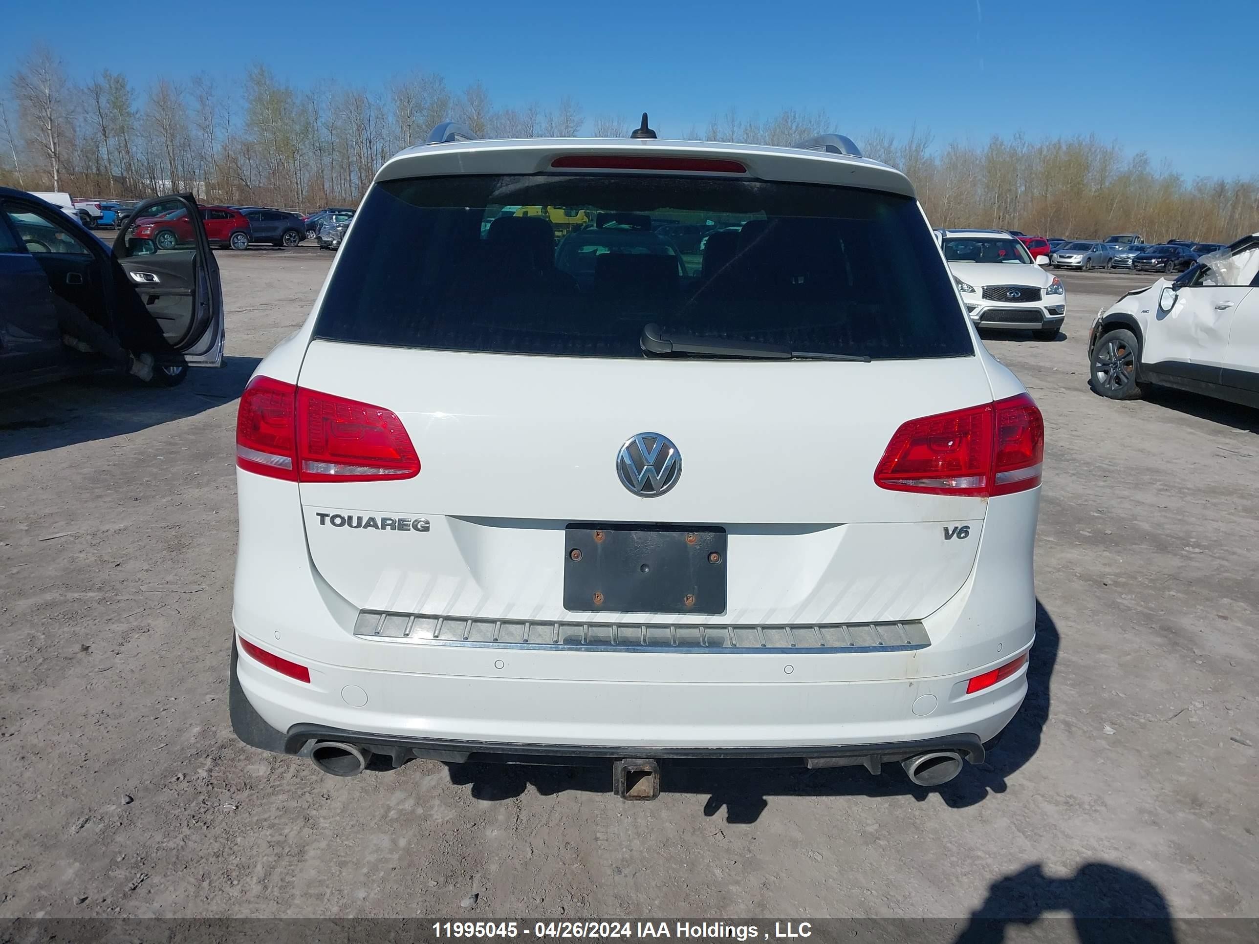 Photo 16 VIN: WVGDF9BP2ED007297 - VOLKSWAGEN TOUAREG 