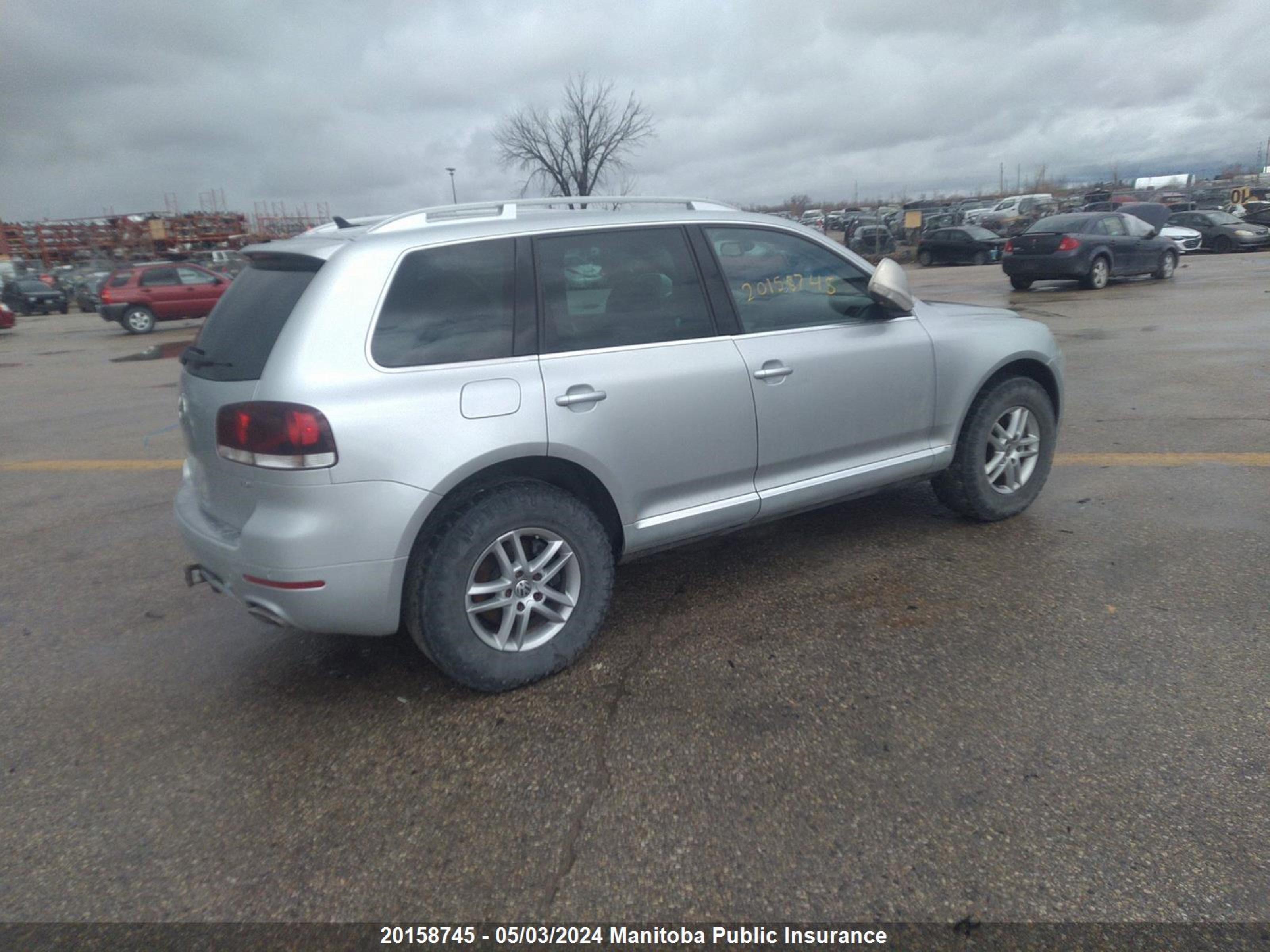 Photo 3 VIN: WVGDK6A91AD000834 - VOLKSWAGEN TOUAREG 