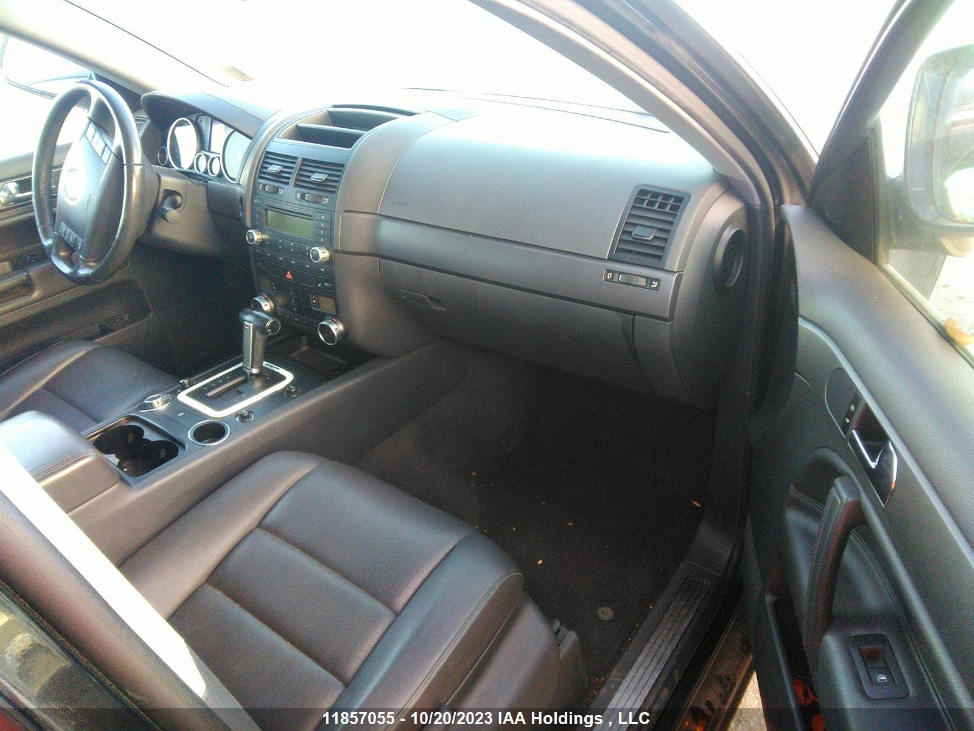 Photo 4 VIN: WVGDK6A97AD000126 - VOLKSWAGEN TOUAREG 