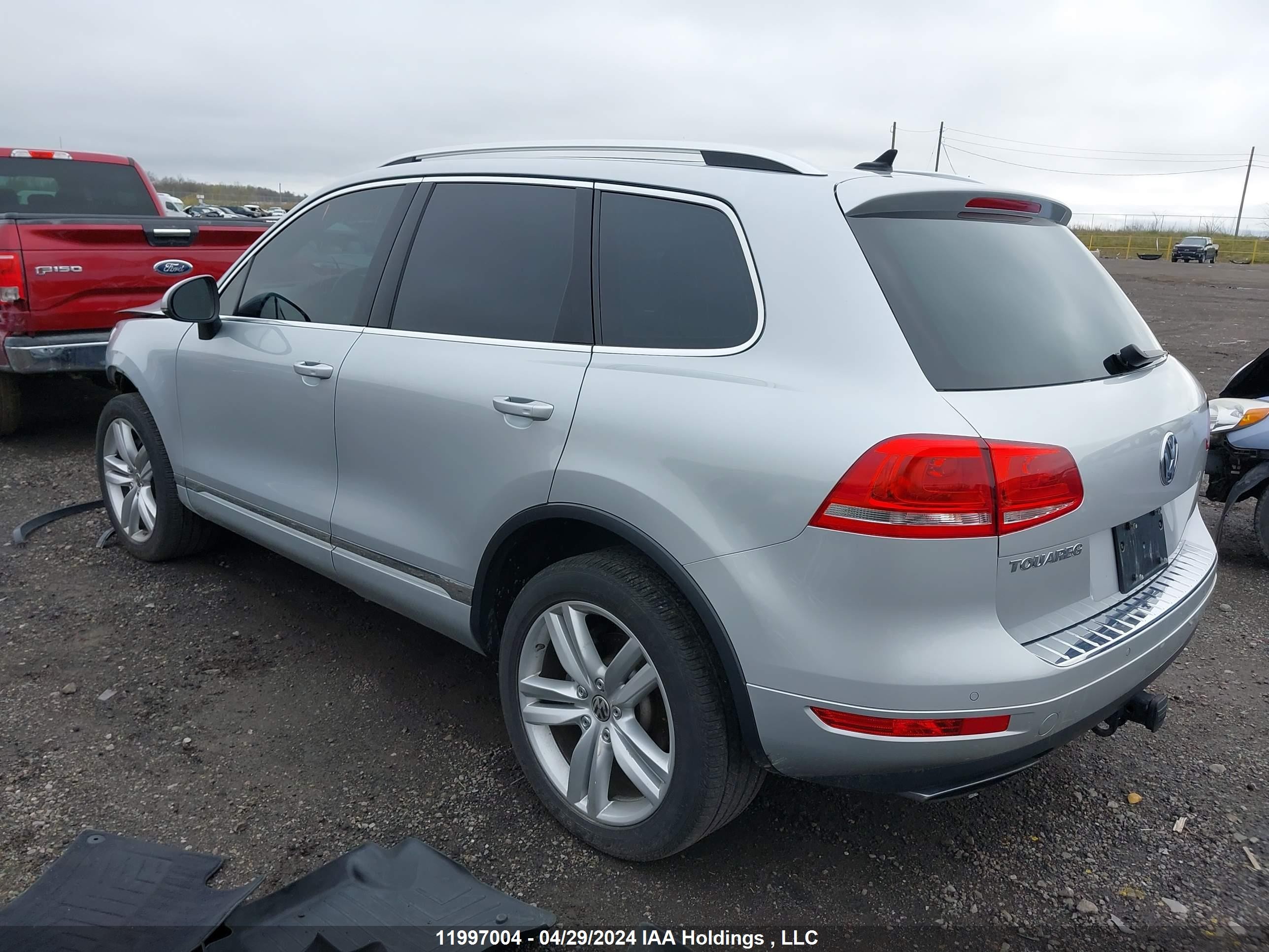 Photo 2 VIN: WVGDK9BP4CD001333 - VOLKSWAGEN TOUAREG 