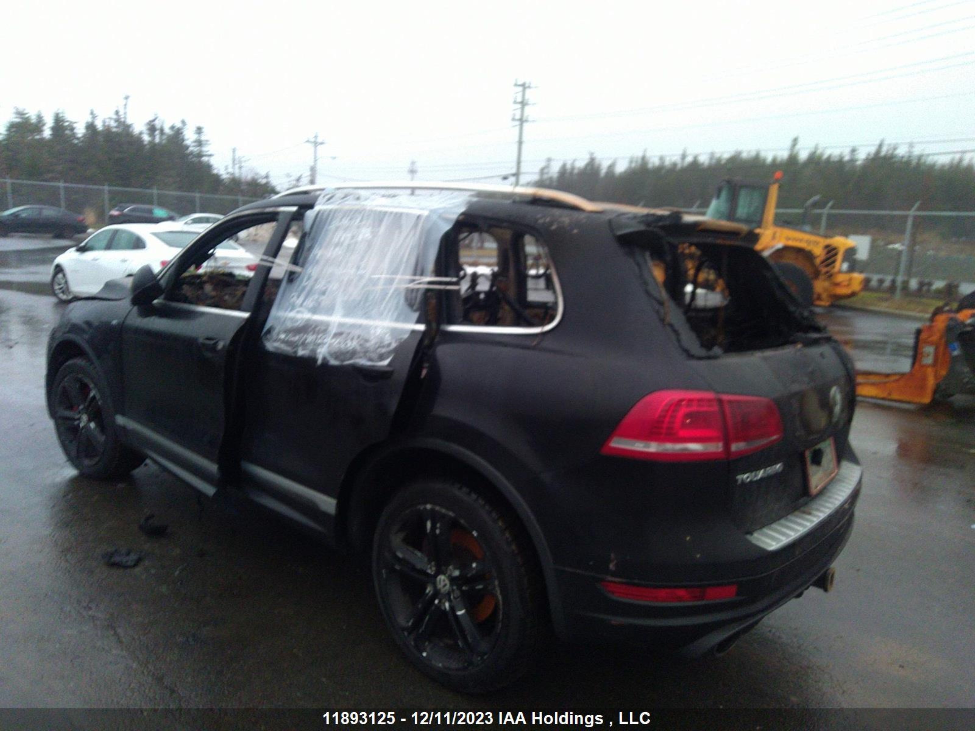 Photo 2 VIN: WVGDP9BP9ED015183 - VOLKSWAGEN TOUAREG 