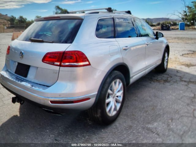 Photo 3 VIN: WVGEF7BP4HD001787 - VOLKSWAGEN TOUAREG 