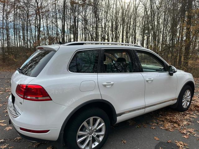 Photo 2 VIN: WVGEF9BP1ED013774 - VOLKSWAGEN TOUAREG 